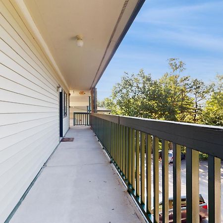 Mountain Top Retreat Apartment Gatlinburg Exterior photo