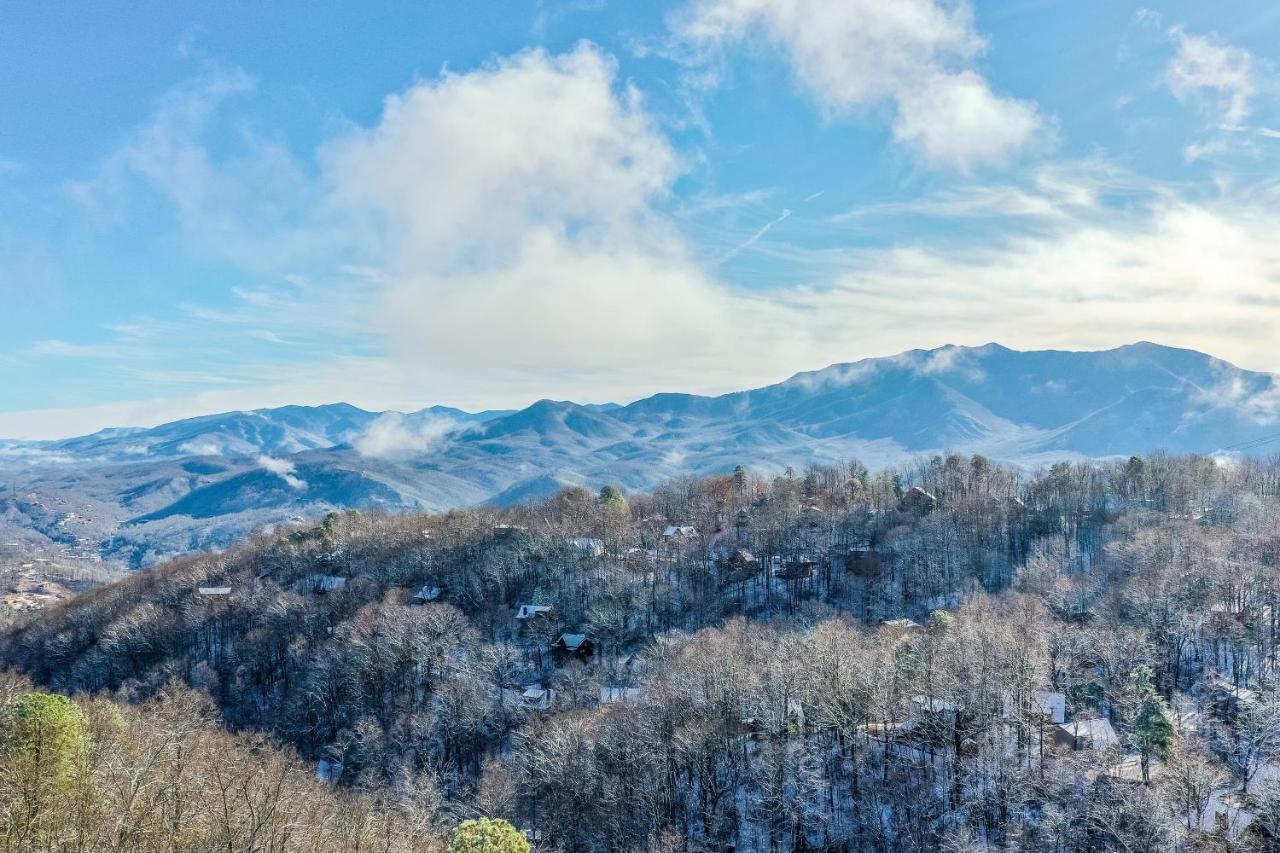 Mountain Top Retreat Apartment Gatlinburg Exterior photo